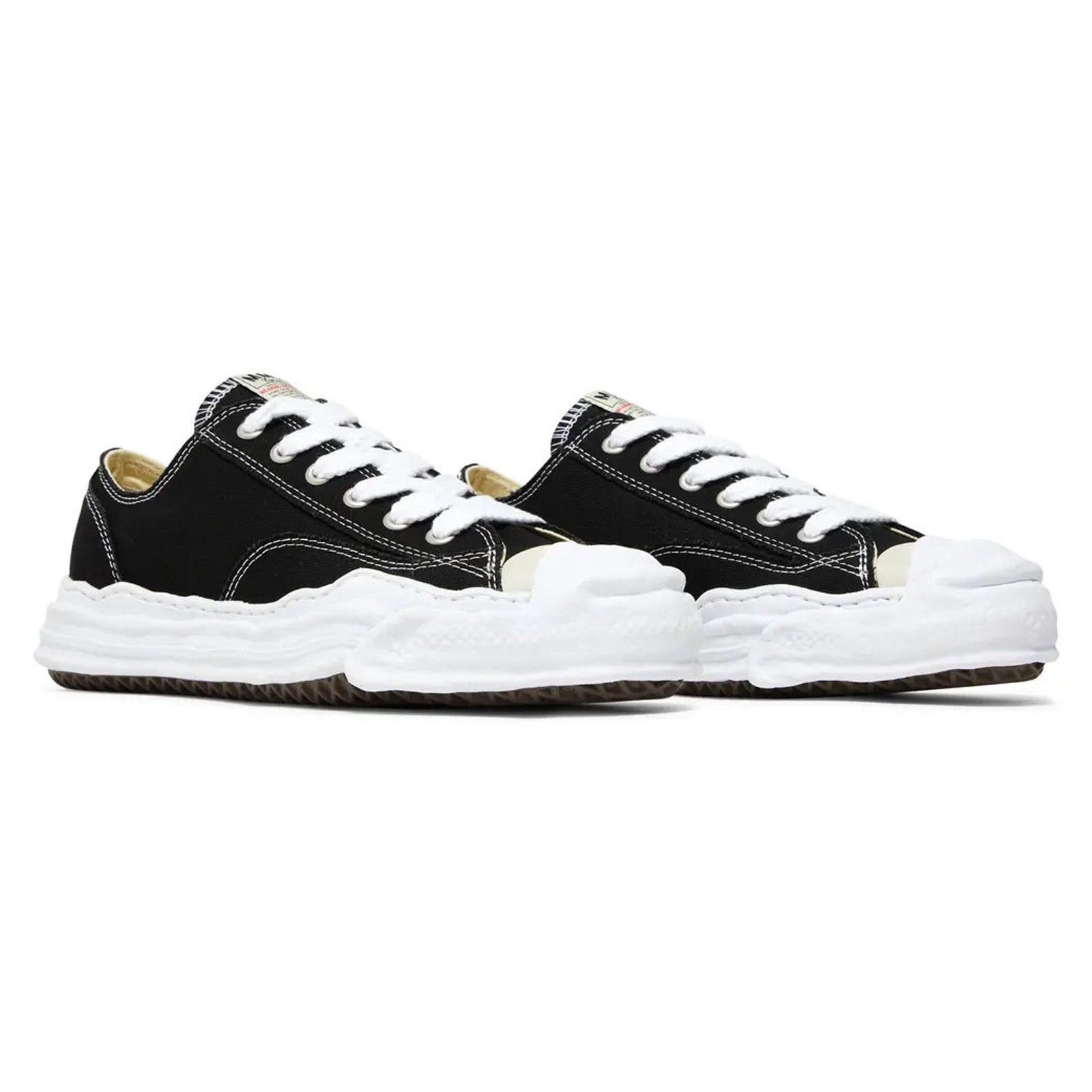 Maison MIHARA YASUHIRO HANK OG Sole Canvas Low 'Black/White' (A05FW702-BLK)
