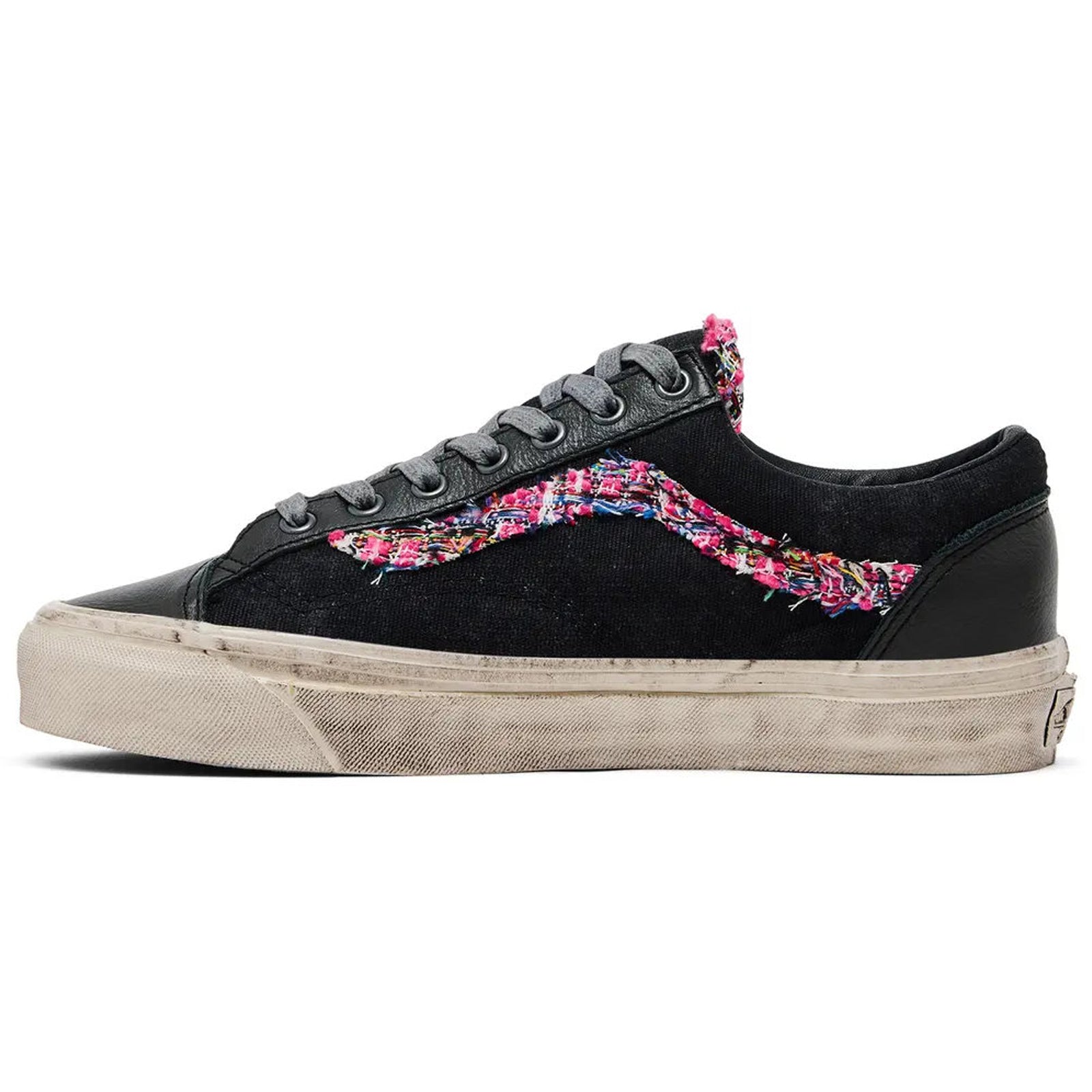 Vans Old Skool 36 Souvenir 'Black/White' (VN000E8VEMV)